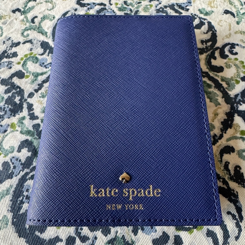 KATE SPADE Passport Holder NWT! Rare Blue Leather! FANTASTIC GIFT! - Picture 10 of 16